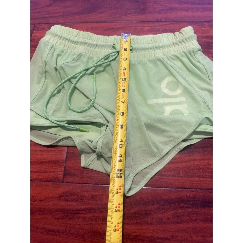 Alo Yoga Womens Mesh Double Layered Running Shorts Lime Green Size Small
